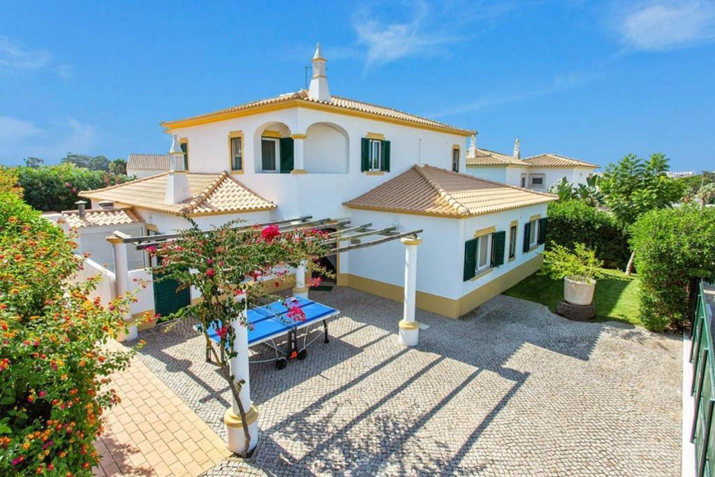 Villa White Sands - Private Oasis, Heated Pool, Beaches & Strip Nearby Албуфейра Екстериор снимка